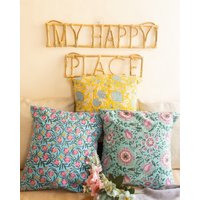 My Happy Place Wand Spruch, Home Schild, Bambus Kunst Rattan Zitat, Wandbehang, Wandschild, Made in India von Houseofekam