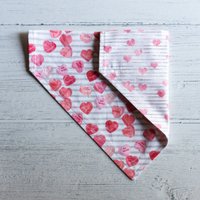 Herzen Und Streifen Wendbar Über Dem Kragen Bandana/Liebe Valentinstag von HowlGear