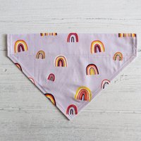 Wendehalsband Für Hunde // Hundehalsband Mit Regenbogen Auf Lila Hintergrund Hundehalstuch Bedruckt von HowlGear