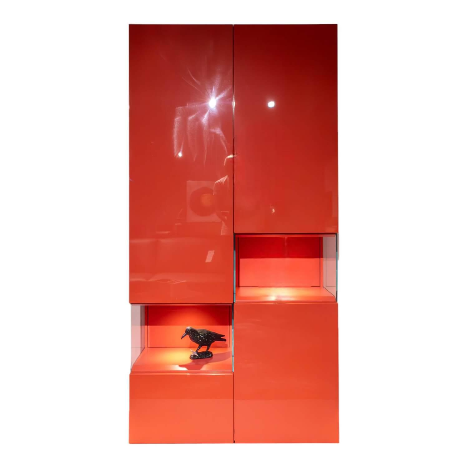 Vitrine Neo Lack NCS Hochglanz Rot Inklusive Beleuchtung Vitrine Neo Lack NCS Hochglanz Rot Inklusive Beleuchtung von Hülsta