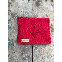 Handgestrickte Spitze Herz Quadrat Tuch, Valentinstag Untersetzer, Galentin Geschenk, Spa Tuch von HugsAnStitches