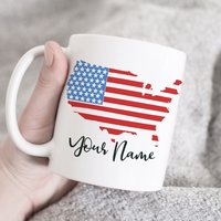 Amerika Flagge Tasse, Usa Becher, Patrioten Unabhängigkeitstag Ihr Name Hier Usa Personalisierte Tasse von HugsWithTheMugs