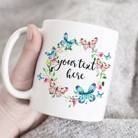 Ihr Text Hier Tasse, Personalisierte Kaffeetasse, Namensbecher, Personalisierter Becher, Brautjungfern Geschenk, Personalisiertes Geschenk von HugsWithTheMugs