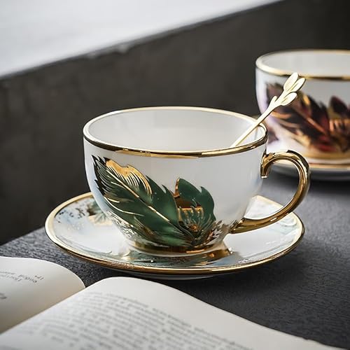 Huiyiwert Goldrand Espressotasse mit Untertasse und Löffel Porzellan Kaffeetasse Set 220ml Cappuccinotasse Modern Federmuster Teetasse Kaffeeservice für Cappuccino Latte Mokka Tee (Grün) von Huiyiwert