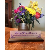 Moderne Namensschild Für Büro Schreibtisch Name Plate Mitarbeiter Geschenk Office Professional Nennt Plaque Moderne Namensschild Für Büro Schreibtisch Name Plate Mitarbeiter Geschenk Office Professional Nennt Plaque von HuntsHandcraftedWood