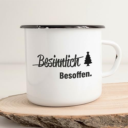 Huuraa Emaille Tasse Besinnlich Besoffen Tannenbaum 300ml Vintage Kaffeetasse mit Weihnachts Motiv von Huuraa