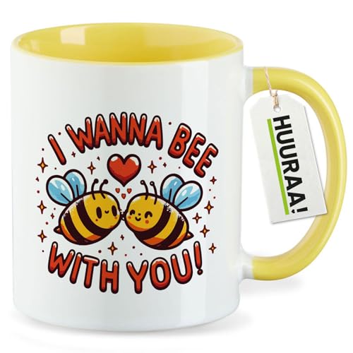 Huuraa Keramiktasse Wanna Bee with you. Bienen Geschenk 330ml Gelb Wanna Bee with you. Überraschung Huuraa Keramiktasse Wanna Bee with you. Bienen Geschenk 330ml Gelb Wanna Bee with you. Überraschung von Huuraa