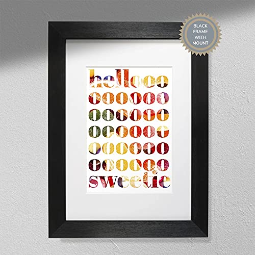 Hygge Creations Hellooooo Sweety Print – Hello Print | Niedliche Wandkunst | Süßigkeiten Wanddekoration | Buntes Poster weißer Rahmen ohne Passepartout A3 von Hygge Creations