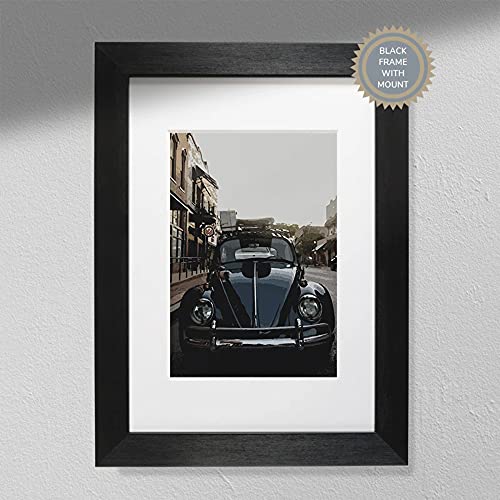 Hygge Creations Kunstdruck Stil, VW Käfer Kunst | blaues Auto | Vintage-Poster – A4 weißer Rahmen ohne Passepartout von Hygge Creations