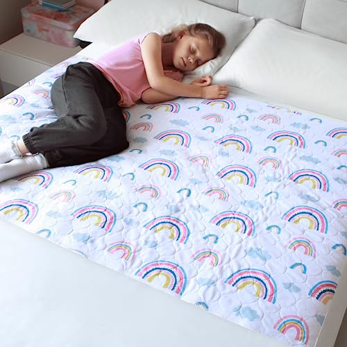 Hygge Sheets Bettunterlagen für Töpfchentraining, 100% wasserdicht, für Doppel-/Vollbetten, rutschfest und leicht zu wechseln, inkl. kostenlosem E-Book für Kinder, Regenbogenfarben von Hygge Supplies