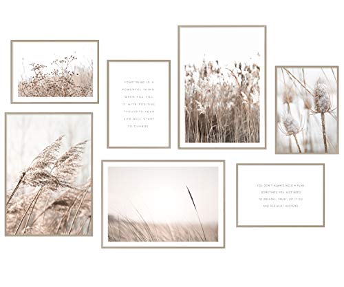 Hyggelig Home Premium Poster Set - 7 Gräser Bilder in Landschaft mit Blumen - Wandposter Boho Scandi - Set Beige - mit Rahmen weiß von Hyggelig Home