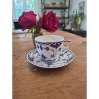 Antike Royal Copenhagen Blau Geflochten Halbspitze Demitasse Tasse Und Untertasse von HyggeligtHjem