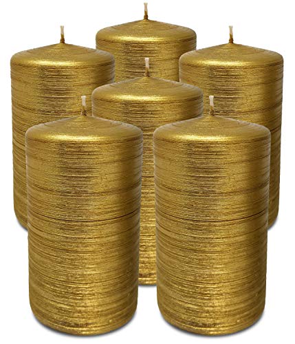 Hyoola Gebürstetes Metallic Stumpenkerzen - Kerzen Gold 6er-Pack - Stumpenkerzen Gold - Dekorative Stumpenkerzen Groß Hergestellt in EU - Kerzen Lange Brenndauer - 7 cm x 13 cm von Hyoola
