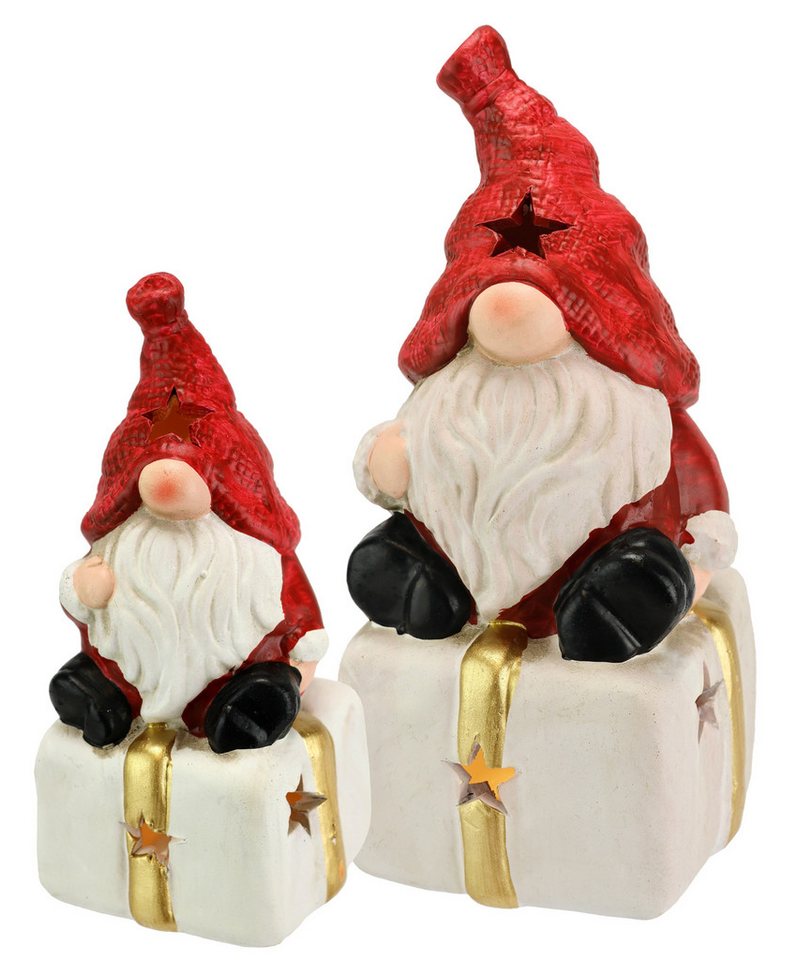 I.GE.A. Dekofigur Wichtel auf Geschenk (2 St), Mit LED 2er Set Weihnachtsdeko Kunstfigur Deko Statue Skulptur von I.GE.A.