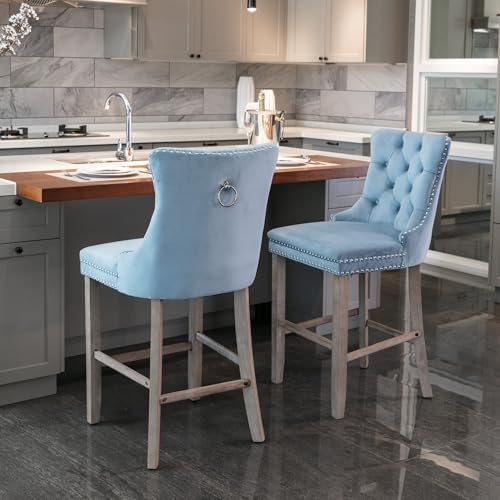I0I&I0I Barhocker 2er Set Gepolstert mit Rückenlehne, Esszimmerstühle im Eleganten Design, Hohe Hocker mit Holzgestell und Chrom-Nieten, Bequeme Samt Barstühle für Küche und Esszimmer (Hellblau) von I0I&I0I