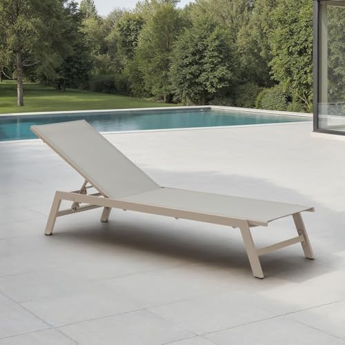 IDIMEX Gartenliege ESPIRITU höhenverstellbar, Champagne – Sonnenliege mit verstellbarem Kopfteil aus Aluminium und UV-beständigem Textilene, für Terrasse Balkon Garten Outdoor Relaxliege von IDIMEX