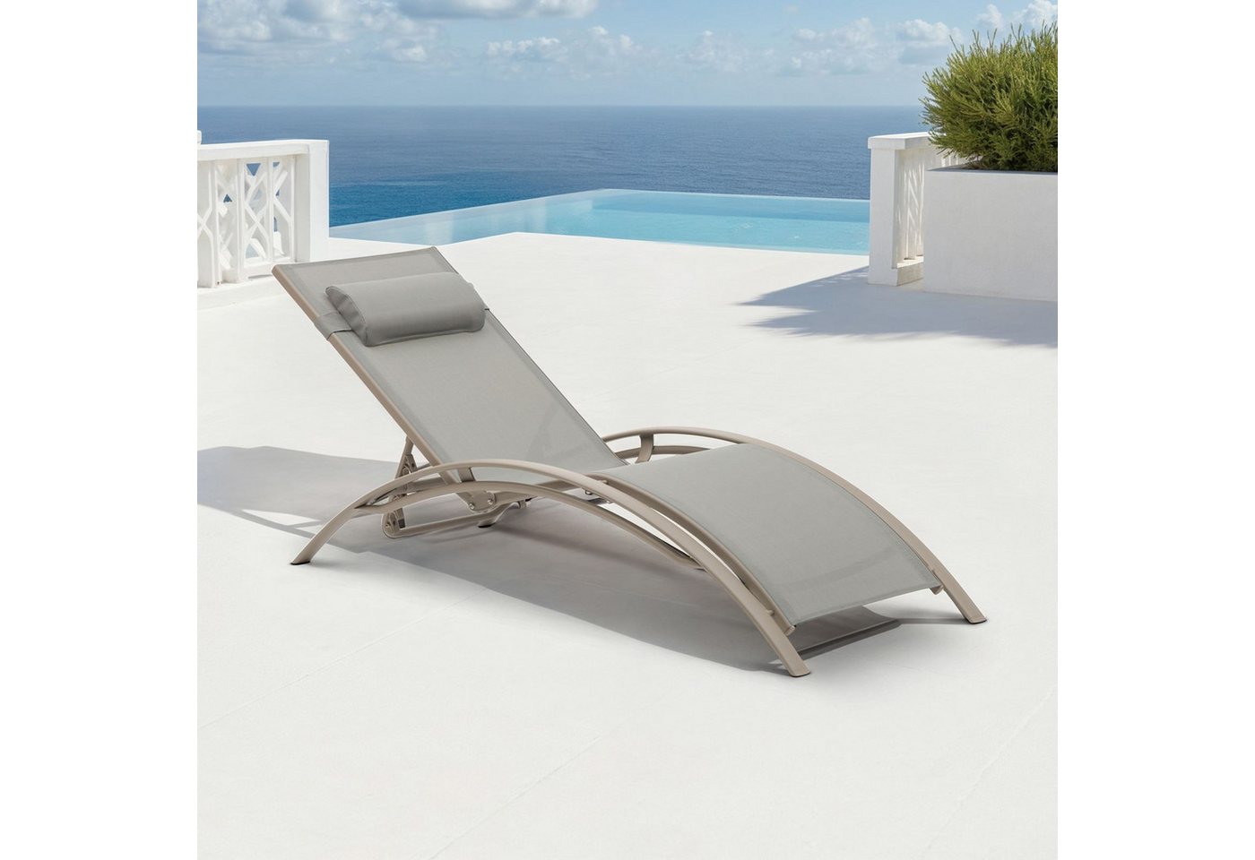 IDIMEX Gartenliege RELAX, Relaxliege mit Kissen Aluminiumgestell Textillehne & Kissen Champagner IDIMEX Gartenliege RELAX, Relaxliege mit Kissen Aluminiumgestell Textillehne & Kissen Champagner von IDIMEX