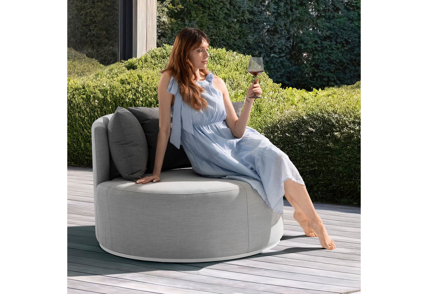 IDIMEX Gartensofa AMALFI, Gartensofa inkl 3 Kissen und Abdeckhaube wetterfest hellgrau von IDIMEX