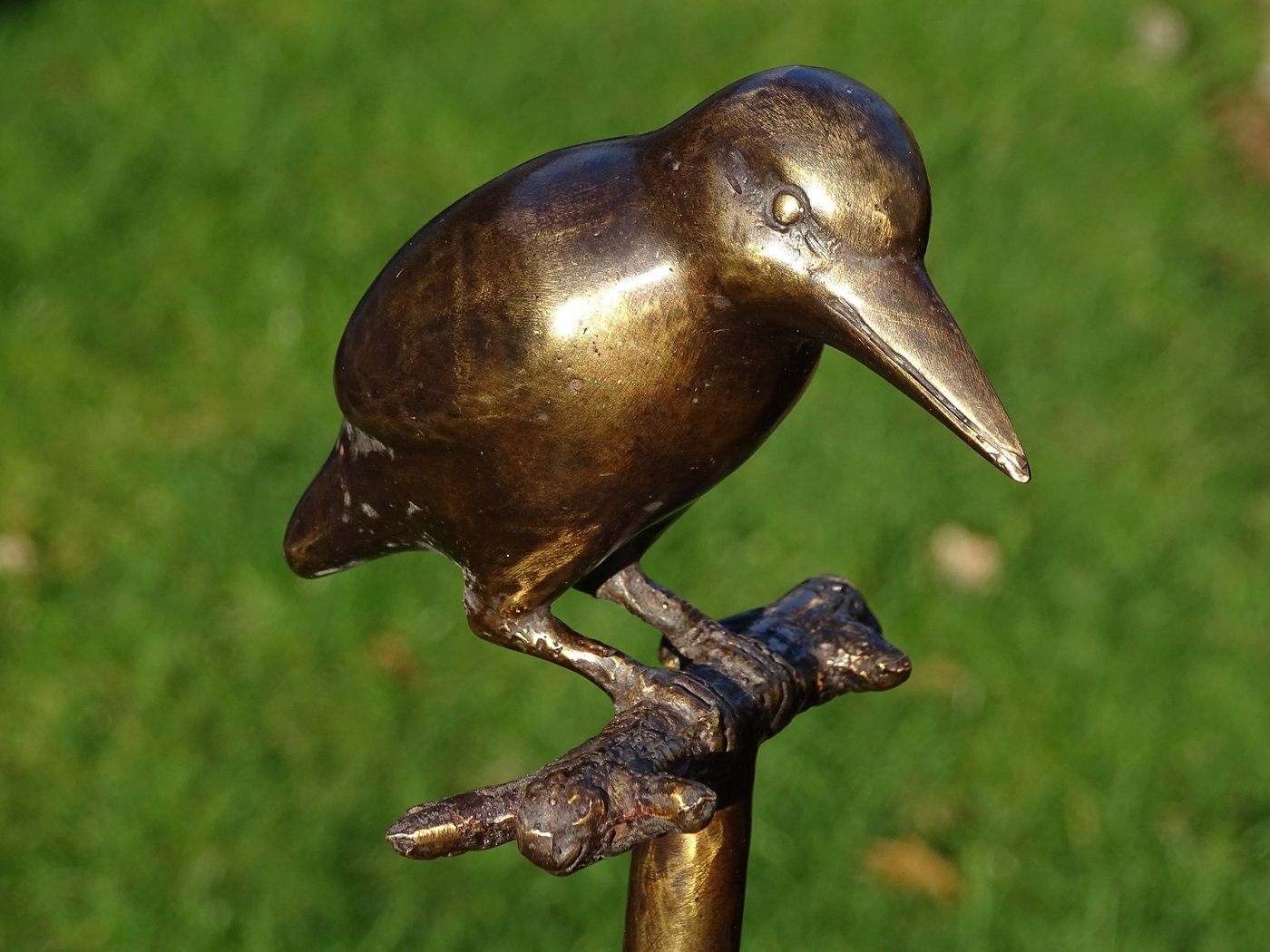 IDYL Dekofigur IDYL Bronze-Skulptur Eisvogel auf Ast von IDYL