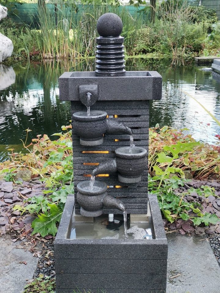 IDYL Gartenbrunnen IDYL Lavastein-Brunnen Wasserspiel mit Beleuchtung, Naturprodukt mit leichten Einschüssen witterungsbeständig Handarbeit von IDYL