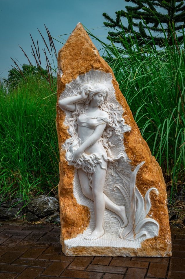 IDYL Gartenfigur Weißer Marmor Frau im Stein von IDYL