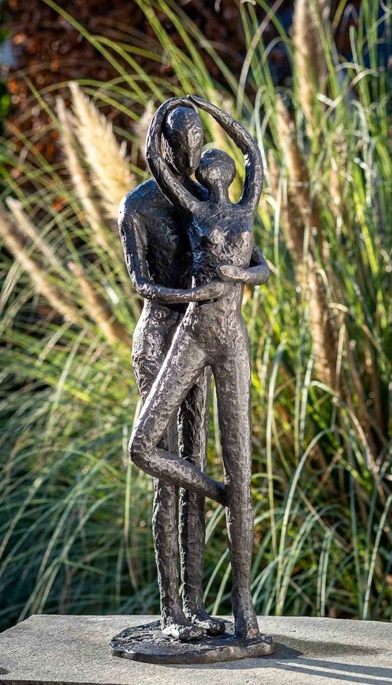 IDYL Gartenfigur IDYL Bronze-Skulptur Küssendes Paar, Bronze – sehr robust – Langlebig – witterungsbeständig gegen Frost, Regen und UV-Strahlung. Die Modelle werden in Wachsausschmelzverfahren in Bronze gegossen und von Hand patiniert. IDYL Gartenfigur IDYL Bronze-Skulptur Küssendes Paar, Bronze – sehr robust – Langlebig – witterungsbeständig gegen Frost, Regen und UV-Strahlung. Die Modelle werden in Wachsausschmelzverfahren in Bronze gegossen und von Hand patiniert. von IDYL
