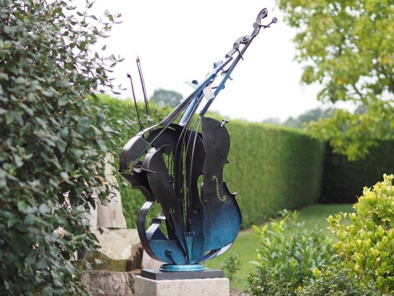 IDYL Gartenfigur IDYL Bronze-Skulptur Moderne Skulptur "Cello", Bronze von IDYL