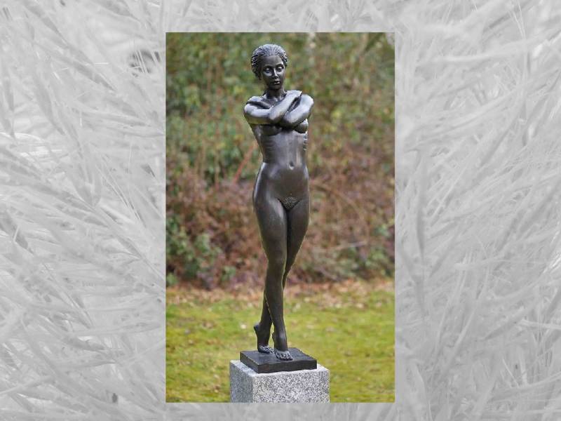 IDYL Gartenfigur IDYL Bronze-Skulptur Nackte Frau stehend, Bronze von IDYL