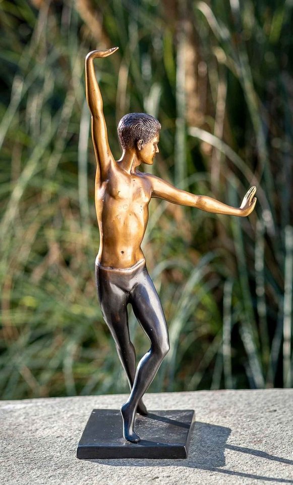 IDYL Gartenfigur IDYL Bronze-Skulptur Tänzer, Bronze – sehr robust – Langlebig – witterungsbeständig gegen Frost, Regen und UV-Strahlung. Die Modelle werden in Wachsausschmelzverfahren in Bronze gegossen und von Hand patiniert. von IDYL