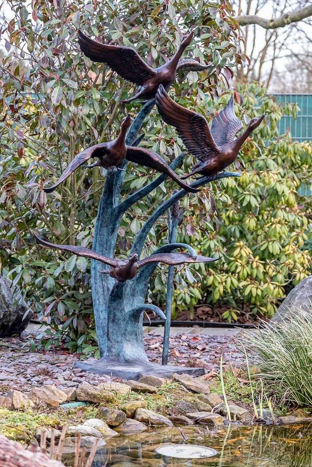 IDYL Gartenfigur IDYL Bronze-Skulptur Vier Ente Brunnen, Bronze von IDYL