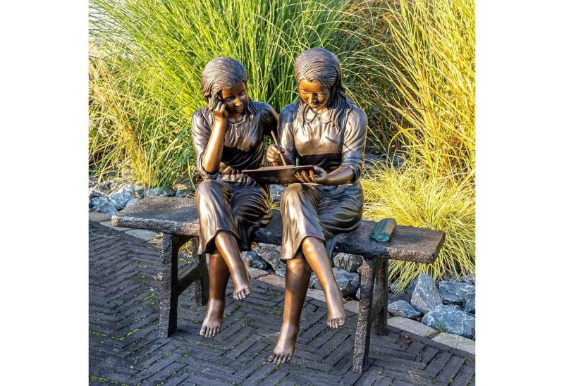 IDYL Gartenfigur IDYL Bronze-Skulptur Zwei Mädchen lesend auf einer Bank, Bronze von IDYL