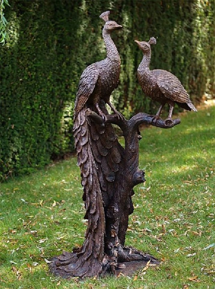IDYL Gartenfigur IDYL Bronze-Skulptur Zwei Pfaue auf Baumstamm, Bronze von IDYL