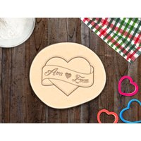 Personalisiertes Herz Banner Ausstecher Fondant Bräutigam Braut Namen Verlobungsring Cutter Cupcake Topper Lebkuchen Geschenk von IEFDesign