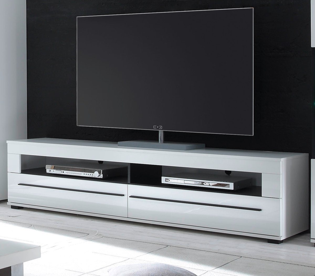 Furn.Design Lowboard Design-D (TV Unterschrank in weiß Hochglanz, ca. 180 x 47 cm), mit Soft-Close von Furn.Design