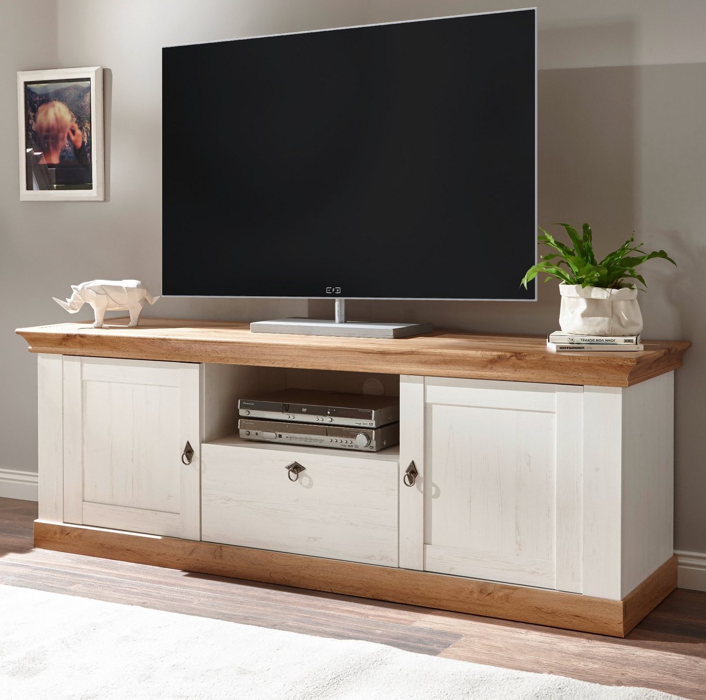 Furn.Design Lowboard Hemsby (TV Unterschrank in Pinie weiß mit Wotan Eiche, 183 x 64 cm), Landhausstil von Furn.Design