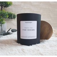 Smells Like The Ocean Sojawachs Duftkerze Im Glas Holzdeckel Holzdocht Personalisiertes Weihnachtsgeschenk Meer Ozean Sea Salt White Sage von INDIGOFOXCandles