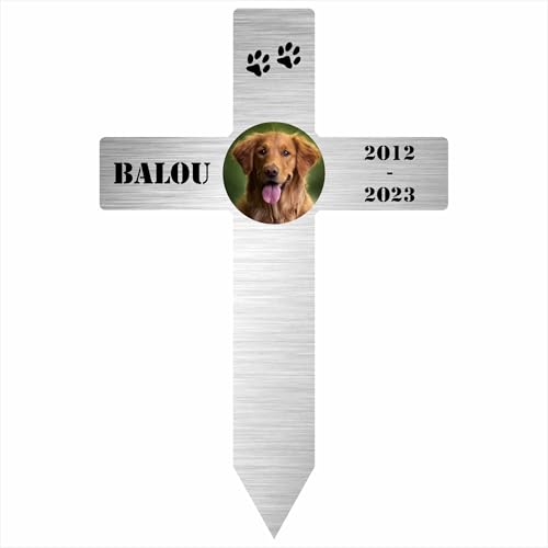 INDIGOS UG - Grabschmuck Hund - 40 cm - Kreuz Edelstahllook - wetterfester Gedenkpfahl als Grabstecker - Text und Datum - individuell Schilder selbst gestalten mit Wunschname & Datum INDIGOS UG - Grabschmuck Hund - 40 cm - Kreuz Edelstahllook - wetterfester Gedenkpfahl als Grabstecker - Text und Datum - individuell Schilder selbst gestalten mit Wunschname & Datum von INDIGOS UG