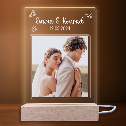 INDIGOS UG - LED Lampe personalisiert - Schmetterlinge - Bild mit Wunschtext - Wunschname - personalisiertes Nachtlicht - Geschenk, Geburtstag, Weihnachten - optionale Lampe warmweiß von INDIGOS UG