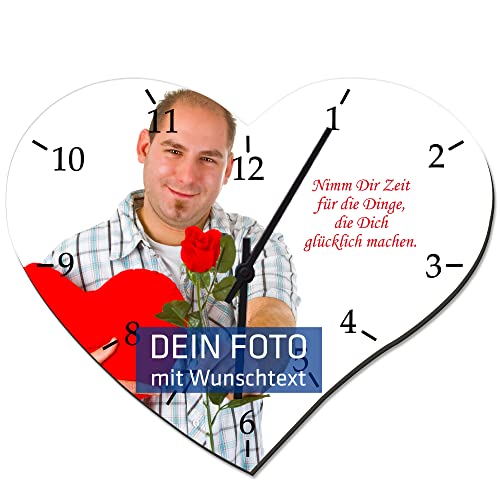 INDIGOS UG - Wanduhr Herz mit Uhrwerk mit Foto individuell Bedruckt Motiv - 355x255 mm selbst gestalten personalisierte Geschenk-Idee - Fotouhr mit eigenem Wunschtext - Baby Büro Wohnzimmer Uhr von INDIGOS UG