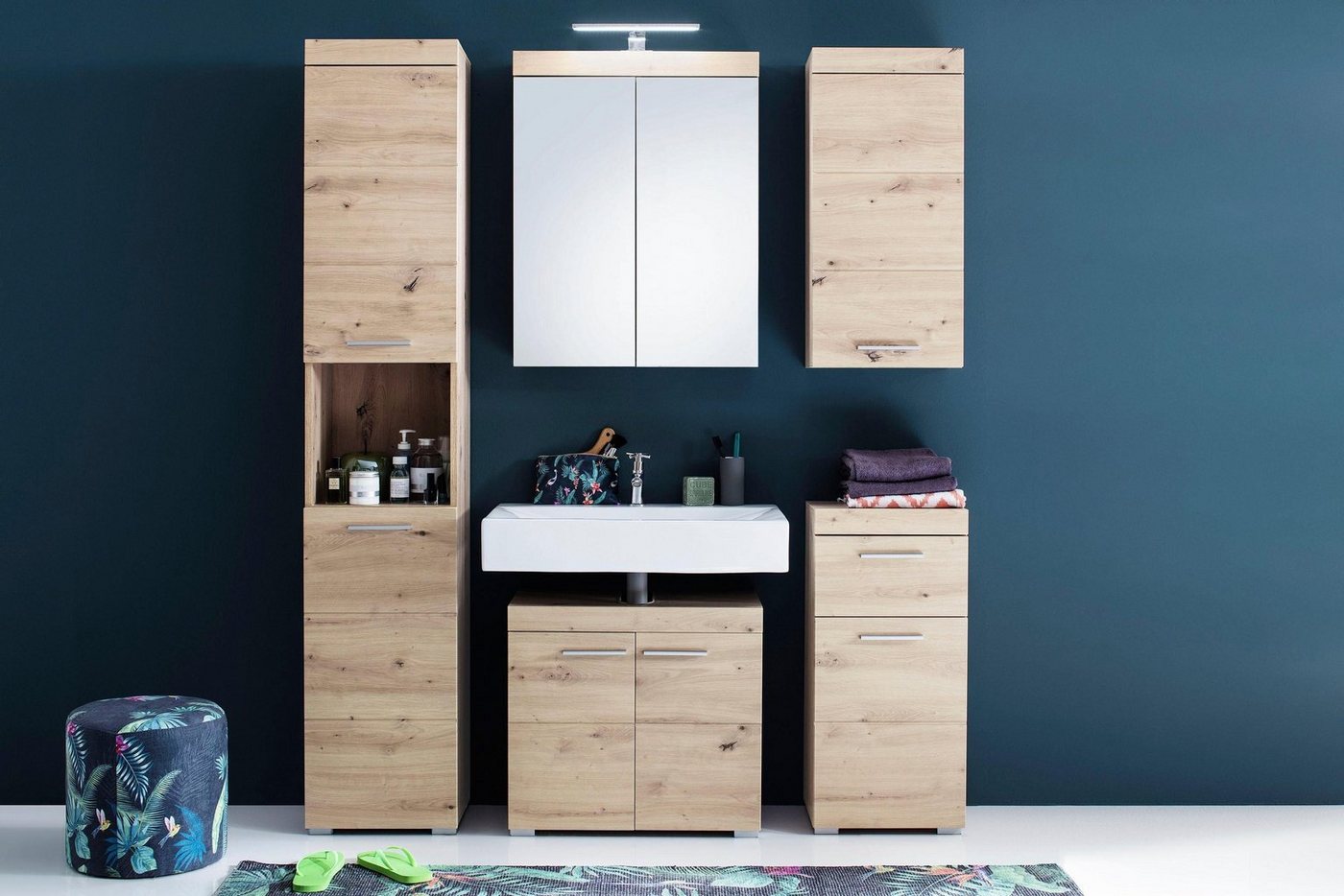 INOSIGN Badmöbel-Set Avena, (Set, 5-St), Hochschrank, WBU, Spiegelschrank, Kommode, Hängeschrank u. Beleuchtung von INOSIGN