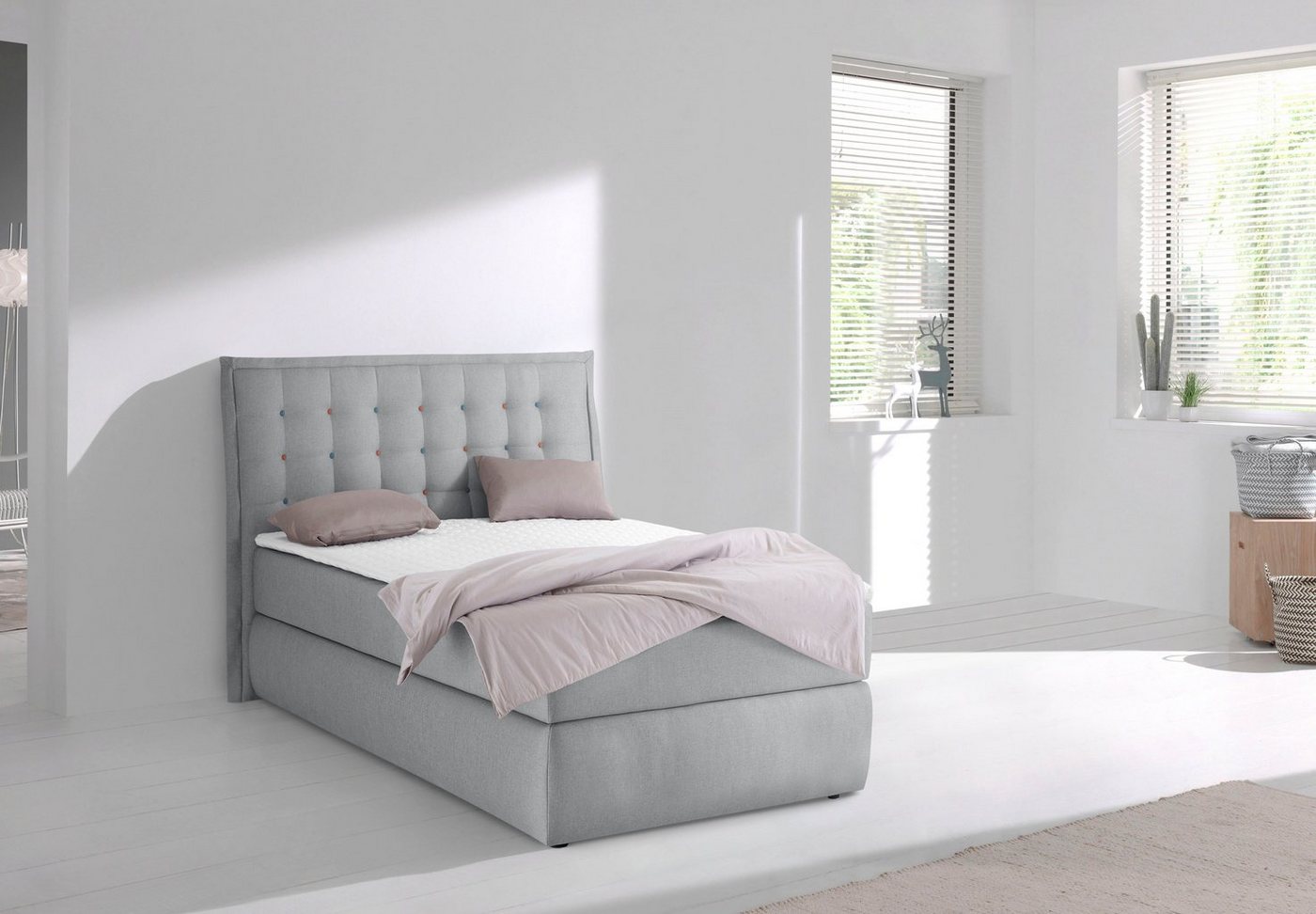 INOSIGN Boxspringbett Sagres, Kopfteil mit 2farbiger Flatterbiese und zweifarbigen Knöpfen INOSIGN Boxspringbett Sagres, Kopfteil mit 2farbiger Flatterbiese und zweifarbigen Knöpfen von INOSIGN