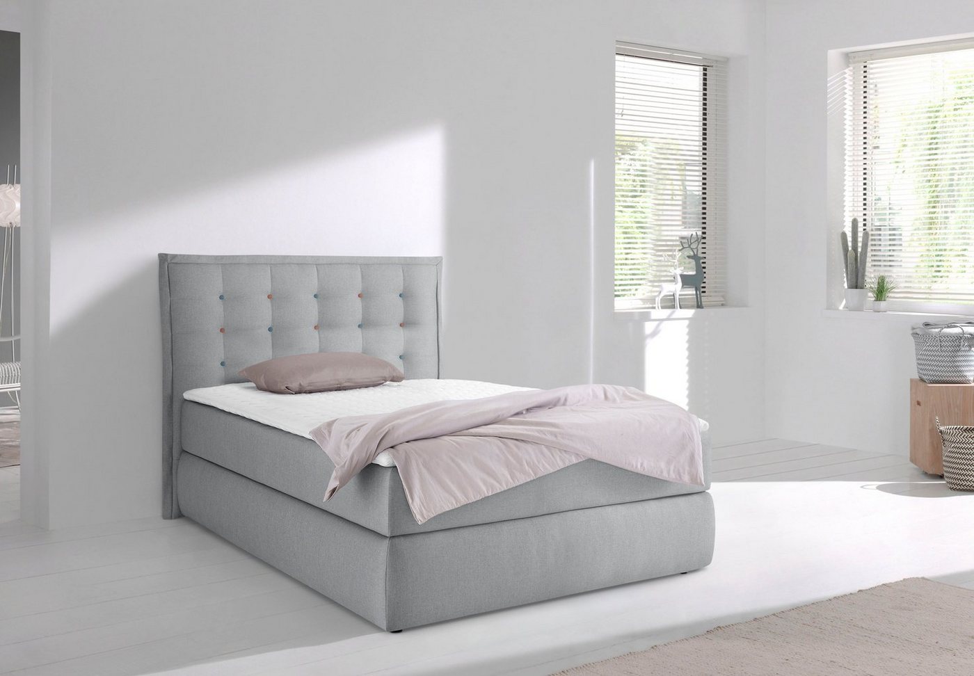 INOSIGN Boxspringbett Sagres, Kopfteil mit 2farbiger Flatterbiese und zweifarbigen Knöpfen von INOSIGN