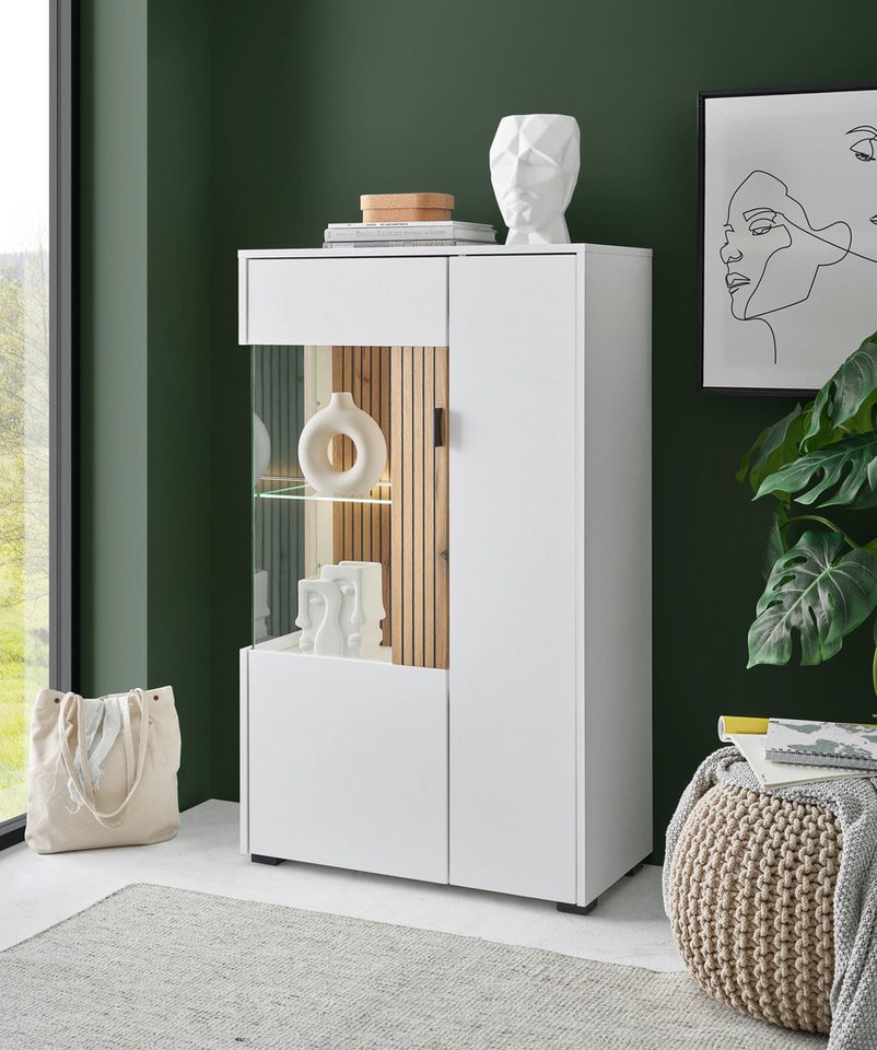INOSIGN Vitrine Hudson, Stauraumvitrine in moderner Trendfarbe, Griffe aus Metall (Schwarz), Höhe 125 cm von INOSIGN