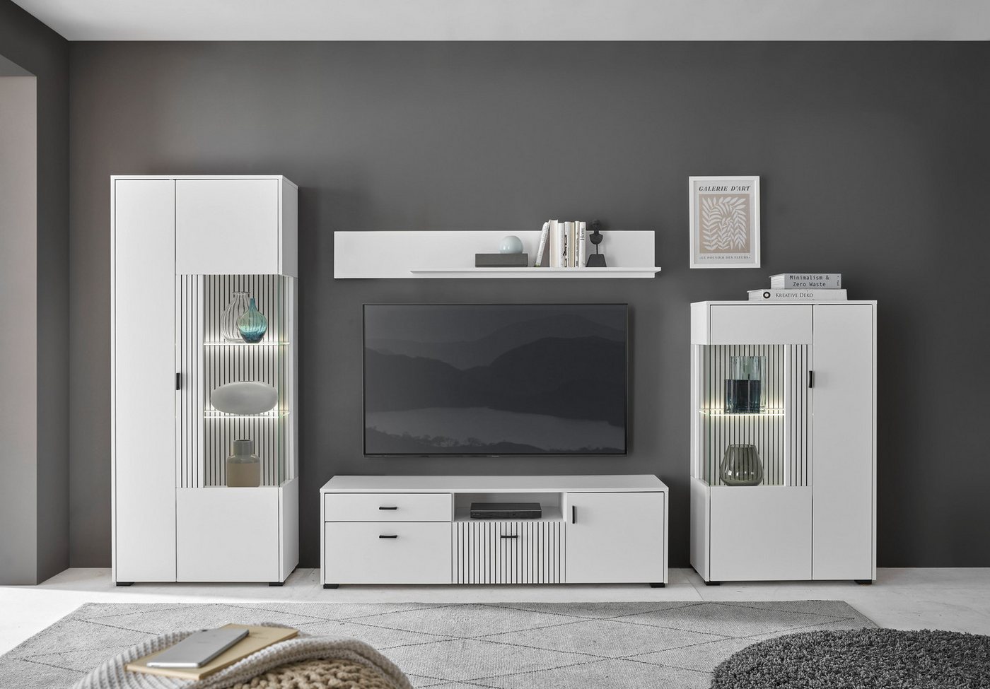 INOSIGN Wohnwand HUDSON, (Set, 4-St), mit moderner Rillenoptik, Griffe aus Metall (Schwarz), Breite 320 cm von INOSIGN