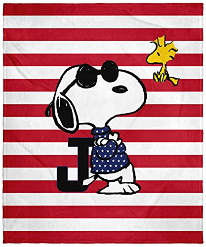 INTIMO Peanuts Joe Cool Snoopy Woodstock Flag Plush Fleece Throw Blanket Wall Scroll von INTIMO