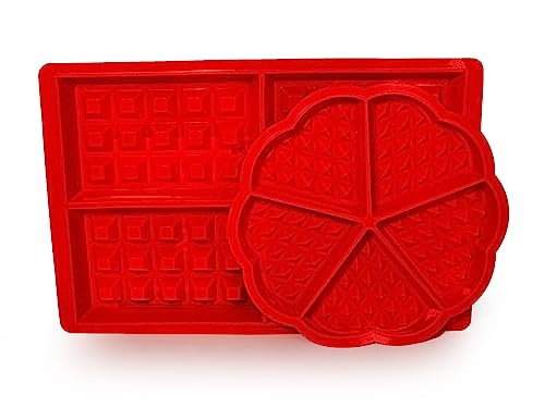 Intirilife 2er Waffelformen Set Backformen in runder Herzformen und Rechtecke aus Silikon in Rot - 28 x 18.5 x 1.5 cm & 16.8 x 1.5 cm - Wiederverwendbar für Hobby- und Profibäcker von INTIRILIFE