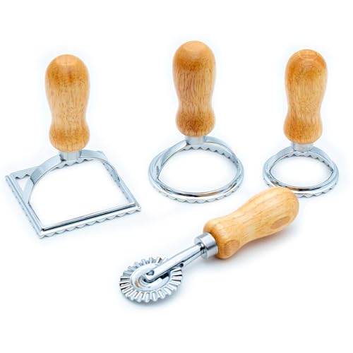 Intirilife 4-teiliges Ravioli Ausstecher Set Pasta Stempel - 12.7 x 3.8/9.7 x 5/10.5 x 6.4/11 x 6.9 cm - 2 Runde 1 Quadratische Ausstecher und Nudelrad mit geriffelten Kanten auch für Kekse geeignet von INTIRILIFE