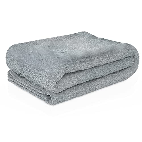 INTIRILIFE weiche Kuscheldecke 200 x 150 cm in Stein GRAU - Flauschig warme Decke als Couchdecke Wohndecke Fleecedecke Indoor Outdoor von INTIRILIFE