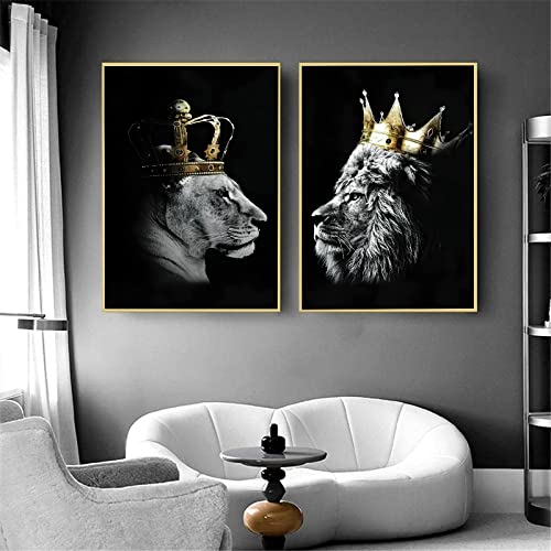 Löwe und Löwin mit Krone Leinwand Bilder, Schwarz Weiß Tier Poster Dekoration, Wildes Tier Kunst Drucke für Wohnzimmer Wohnkultur Dekor Kein Rahmen (Löwe -1, 2x20x30cm) von IUNTWEIE
