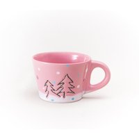 Rosa Keramik Tasse Black Pine Tree Schnee Blau Weiße Punkte Kaffee Teetasse Ton Pastellfarben Becher Handgemacht Von Iana Kaisheva von IanaArtCeramics